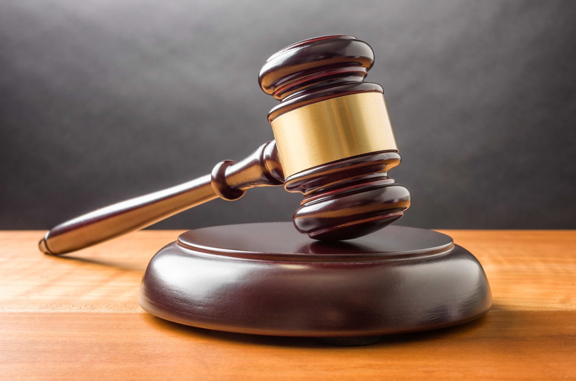 Wooden hammer of justice icon